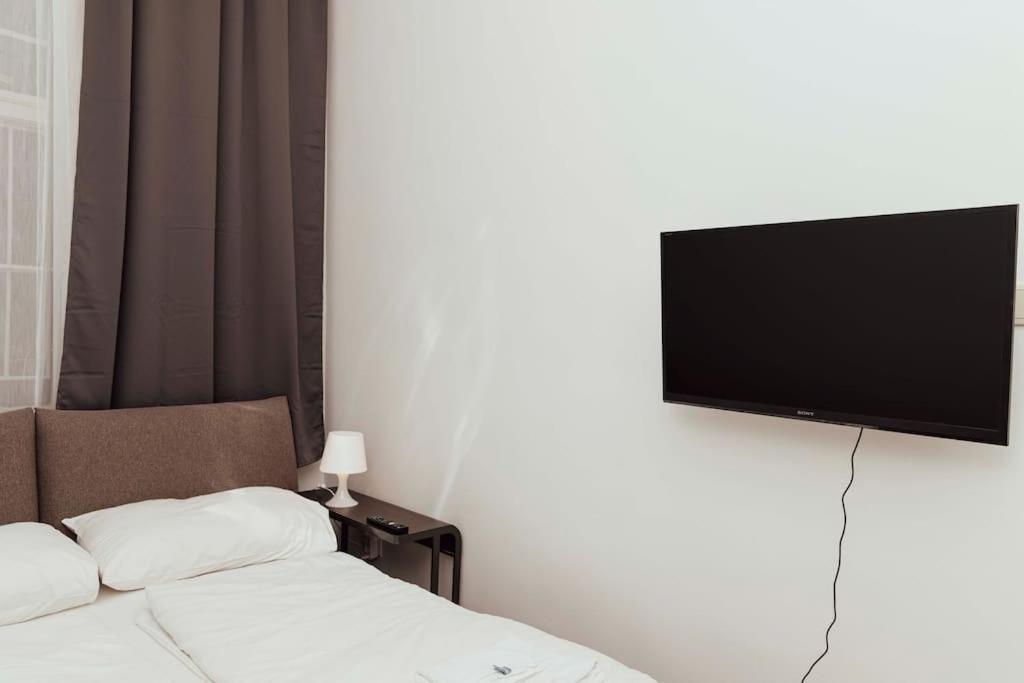 Modern Stylish Comfortable 2 Bedroom Apartment Wien Eksteriør billede